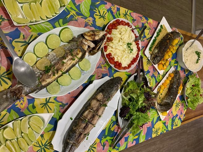 a tainha é uma das principais comidas típicas de santa catarina