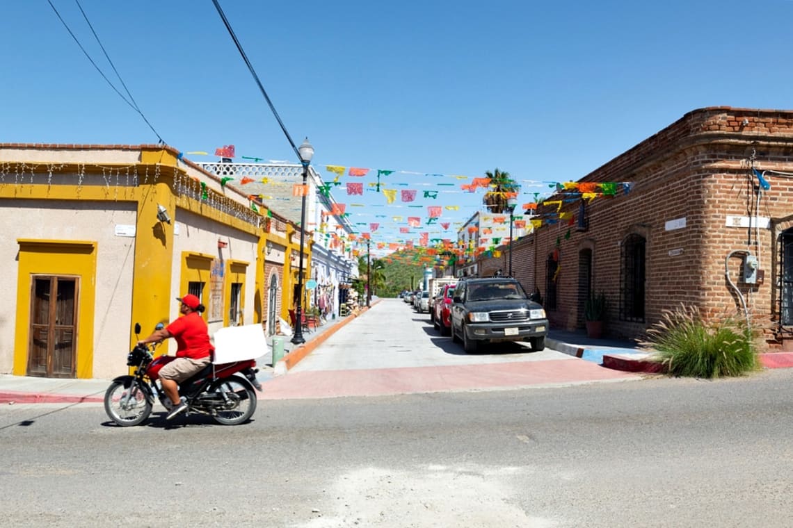 Calle tranquila en Todos Santos, Baja California Sur