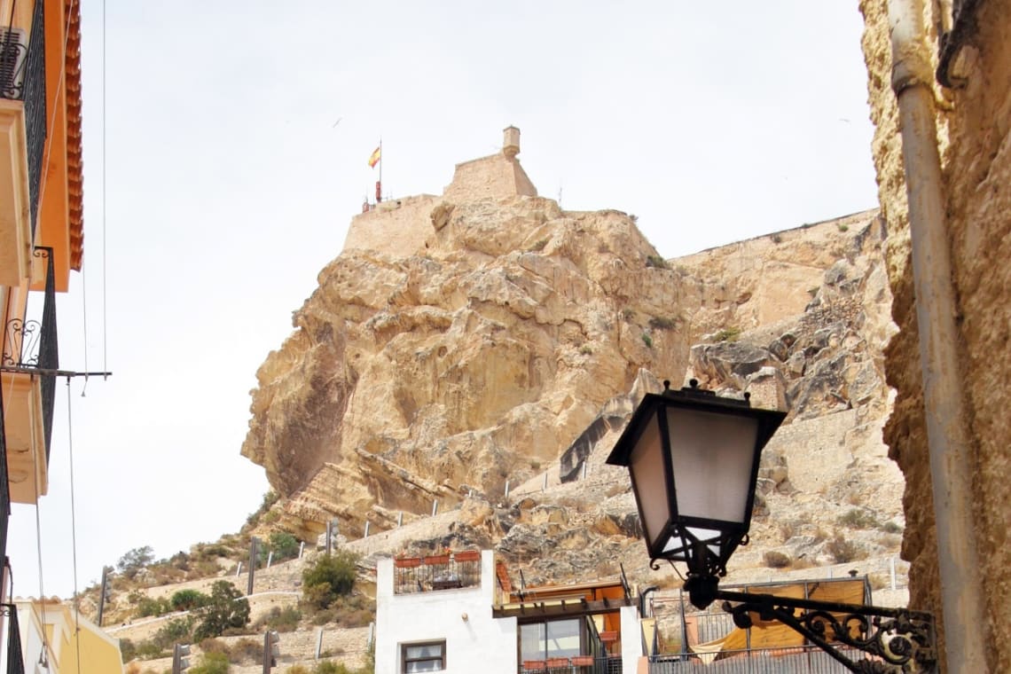 Qué ver en Alicante: roca conocida como "la cara del moro"