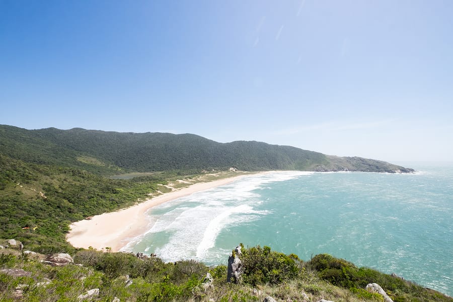 Lugares para viajar sozinho e relaxar: Praia da Lagoinha, Bombinhas