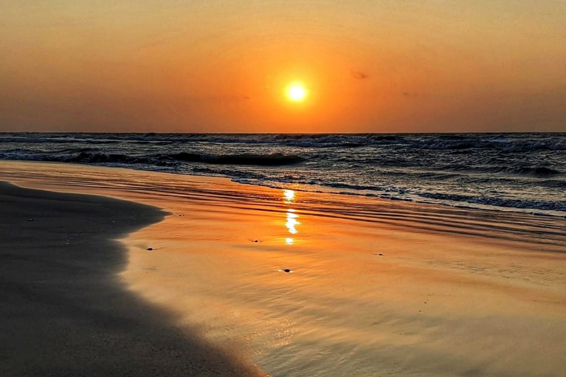 Aterdecer en la playa El Manzanillo, Cartagena