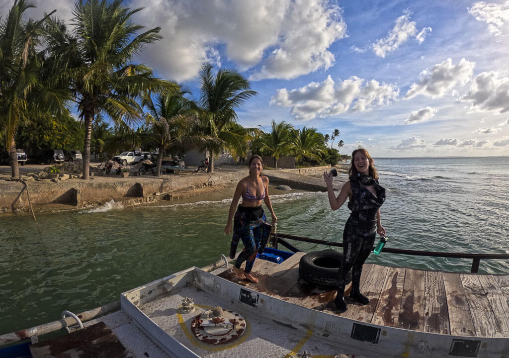 volunteer abroad programs 