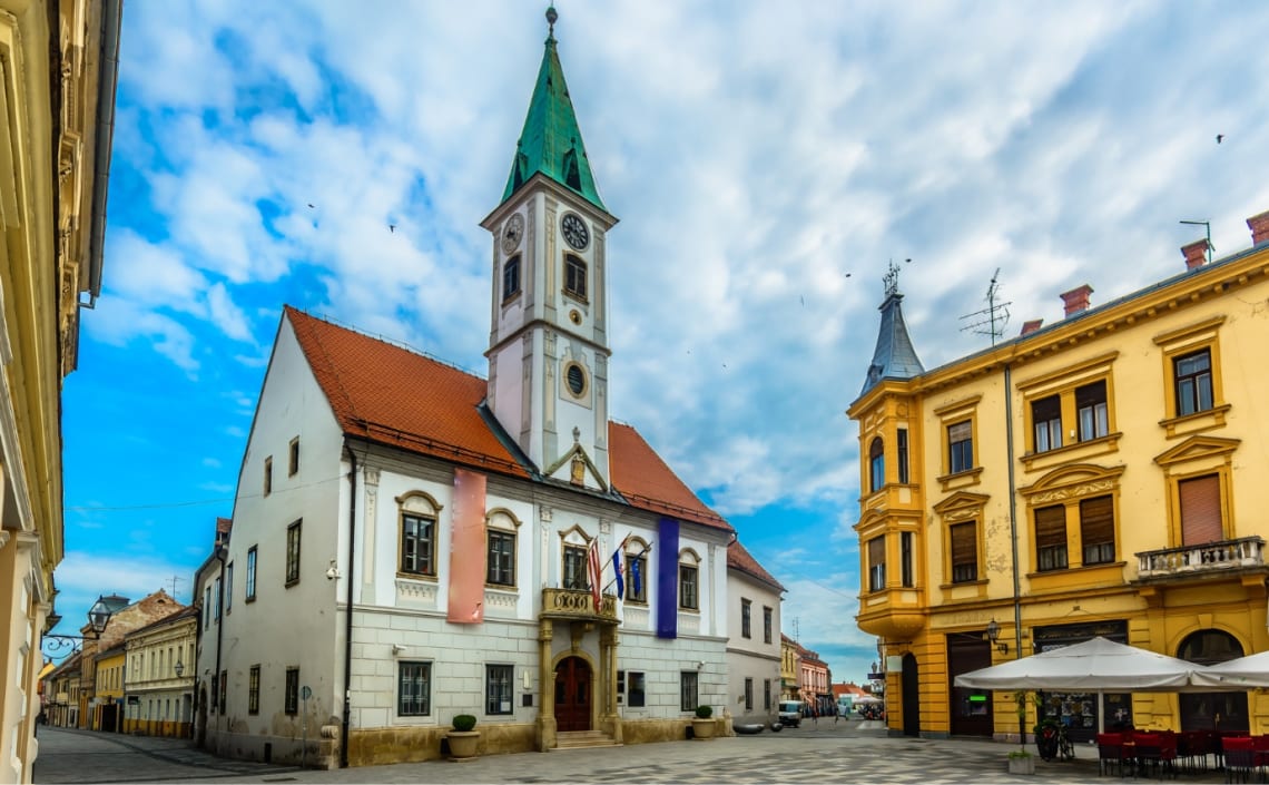 Construcciones tradicionales en Varazdin, uno de los mejores lugares para visitar desde Zagreb