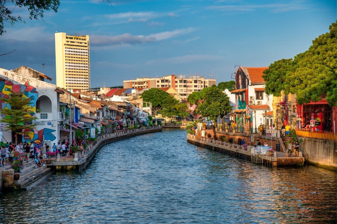 Malasia qué ver: río atravesando la ciudad de Melaka