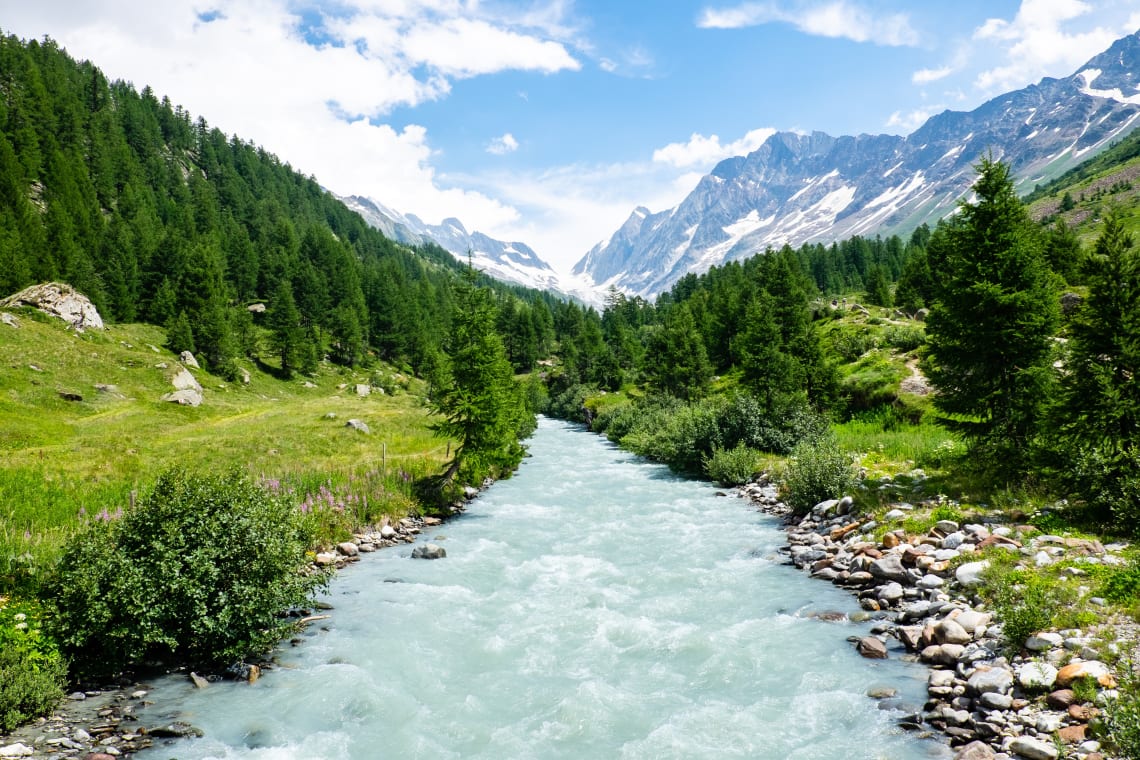 Get ready to explore the natural beauty of Switzerland!