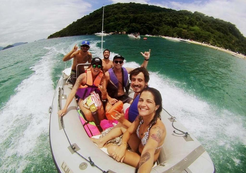 Voluntários em Ubatuba