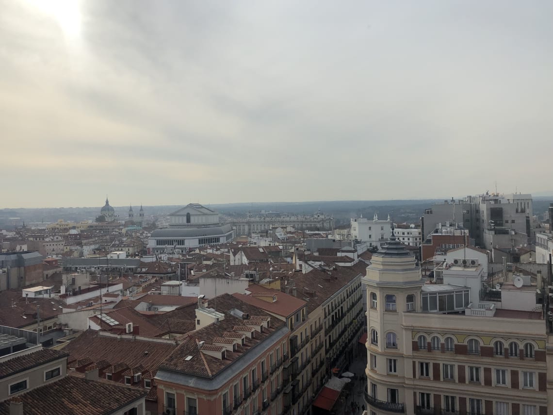 La guía más completa para viajar a Madrid - Worldpackers - vista de Madrid desde lo alto