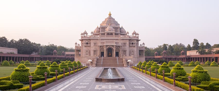 A Hindu house of worship is a humble tribute to Bhagwan Swaminarayan: Akshardham Temple