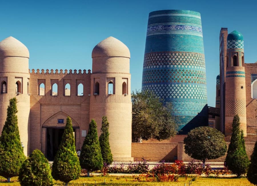 womenonlygroup solo travel: Uzbekistan