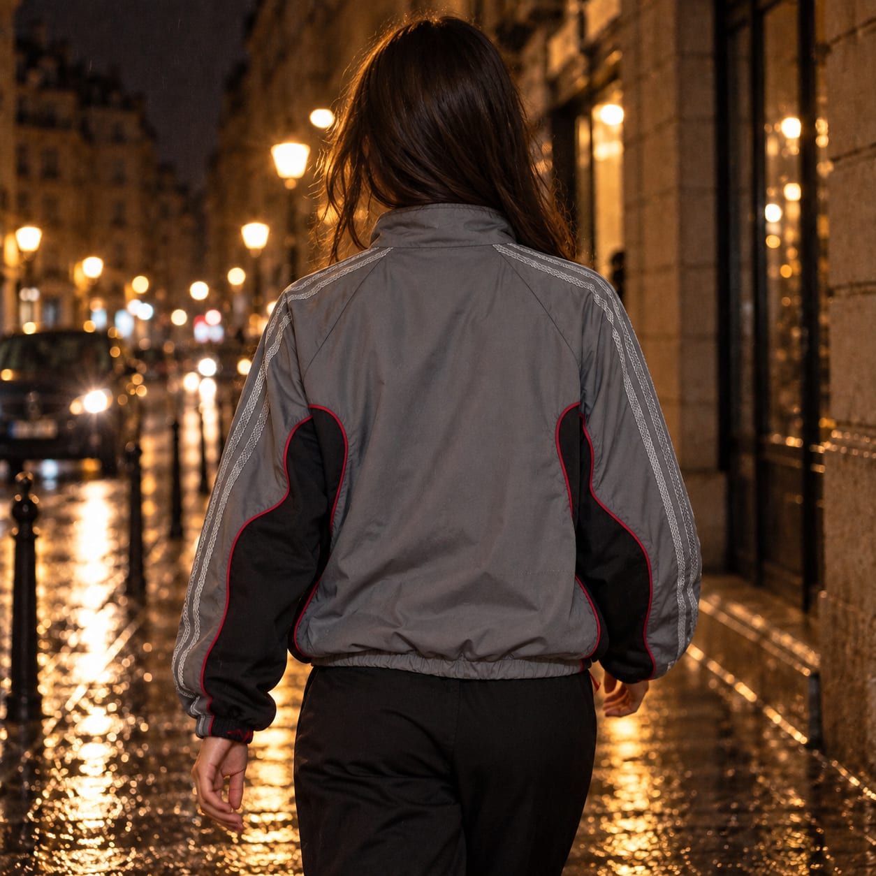 Chaqueta deportiva Adidas gris con ribetes rojos, segunda vista