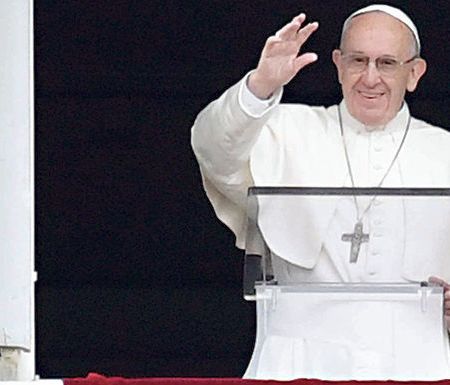 Visita del Papa Francisco a Chile: Se preparan 600 mil hostias y 4.500 metros cuadrados de altares para darle la bienvenida