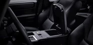Apoya brazos central con cool box