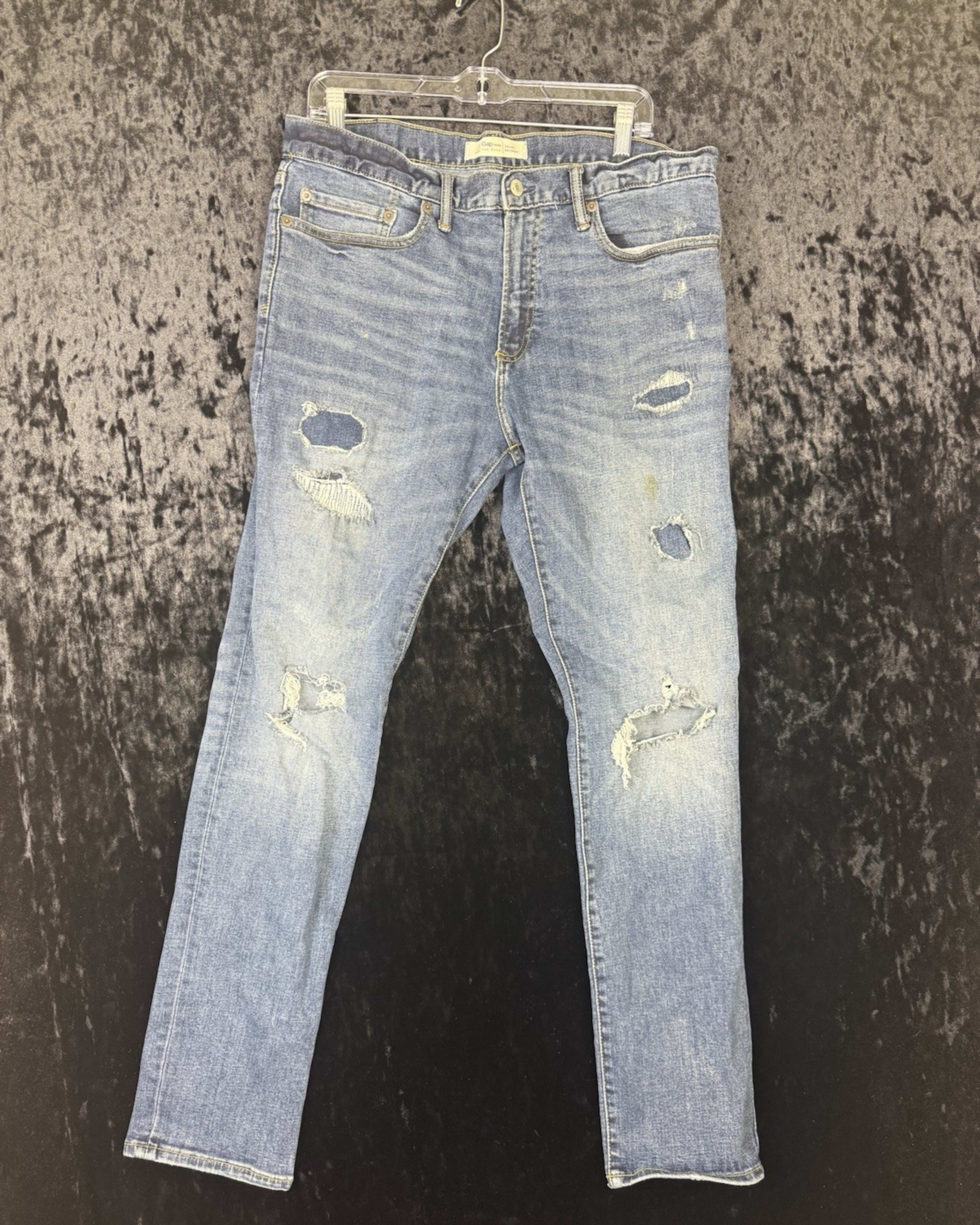Gap 1969 Jeans Mens 34x32 Blue Denim Straight Leg Distressed Wash Casual Pants