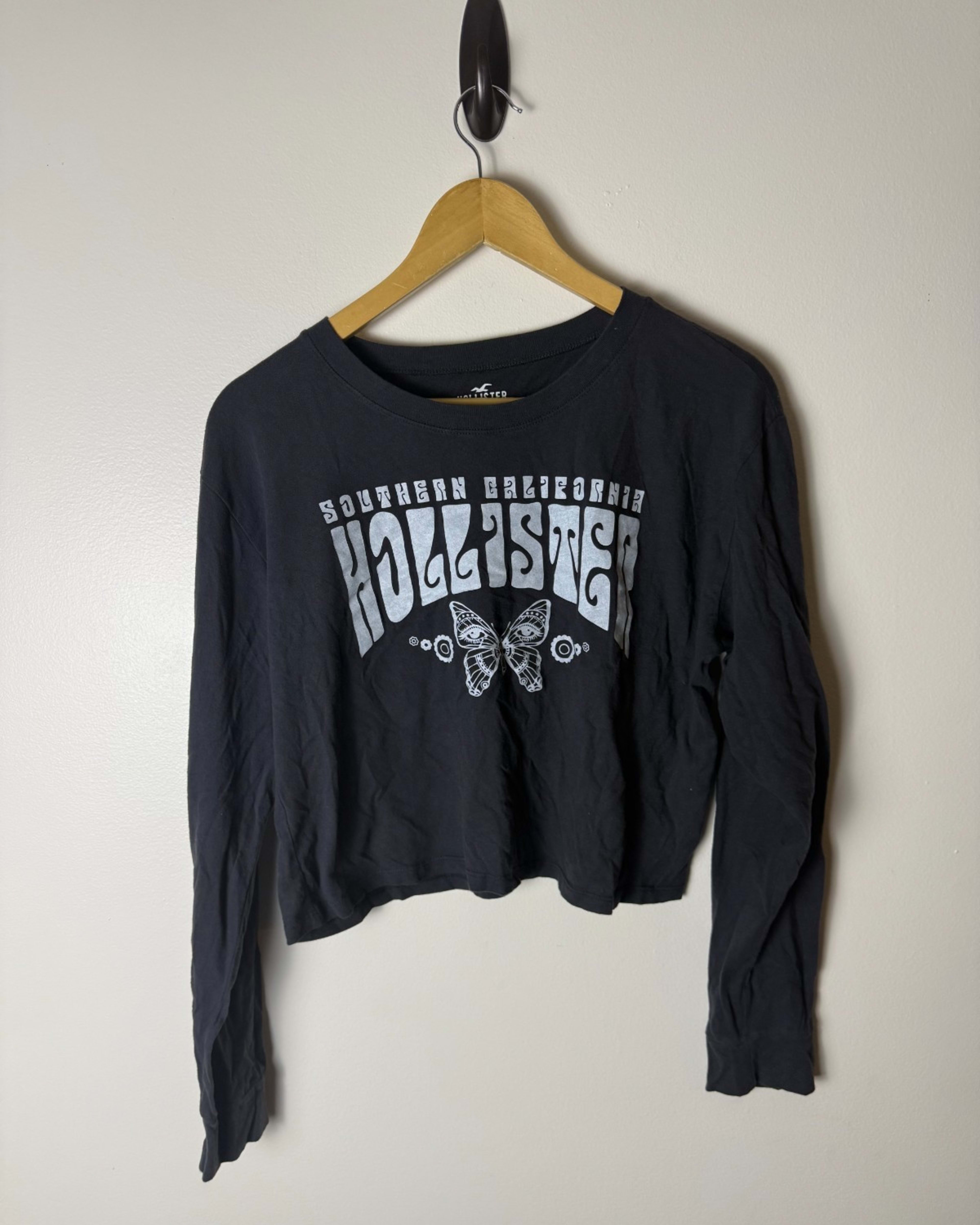 Hollister Black Southern California Butterfly Graphic Womens M Casual Cropped