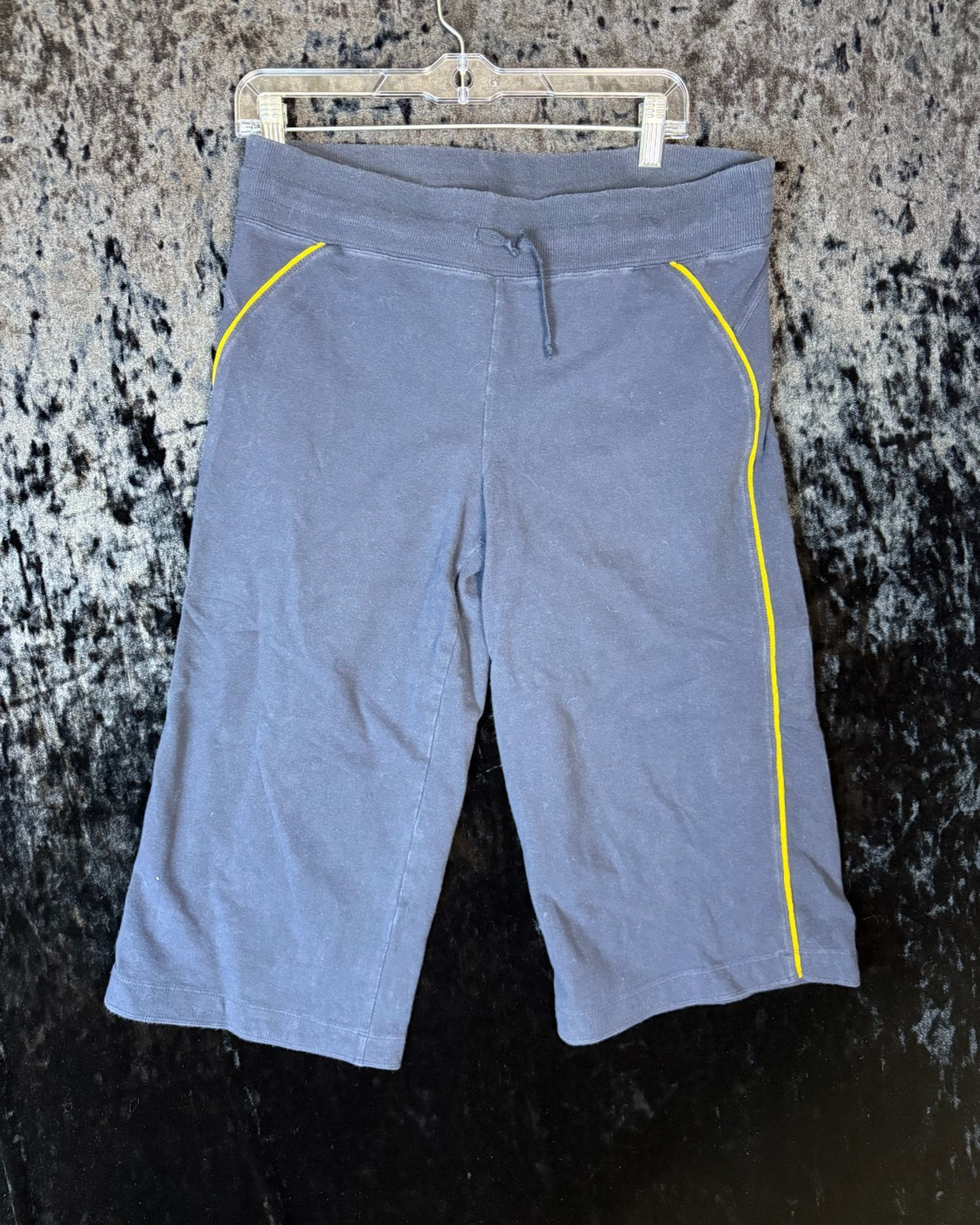 Nike Knee-Length Shorts Youth L Blue Drawstring Embroidered Logo