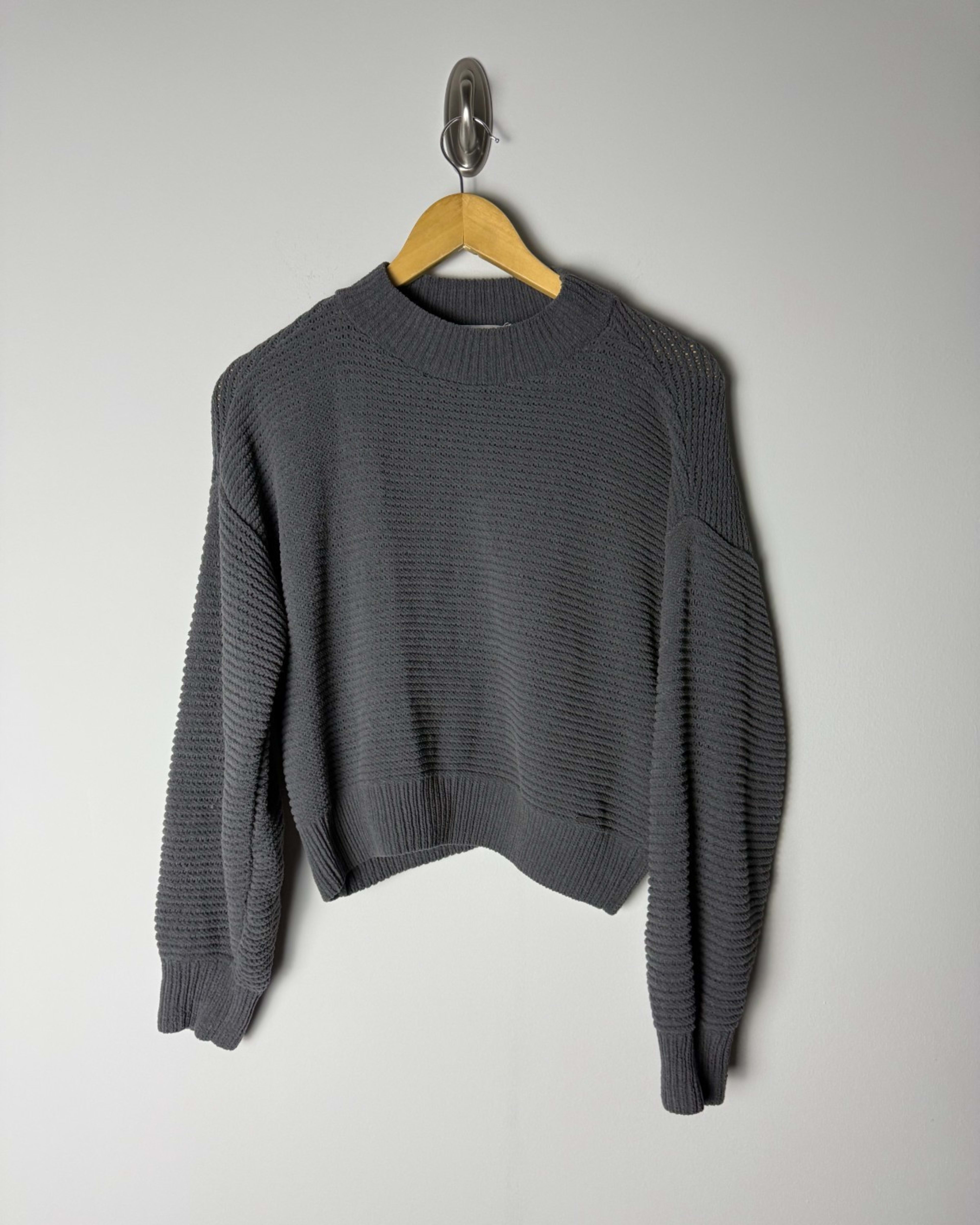 Hollister Long Sleeve Cropped Knitted Sweater Women's S Grey Comfortable