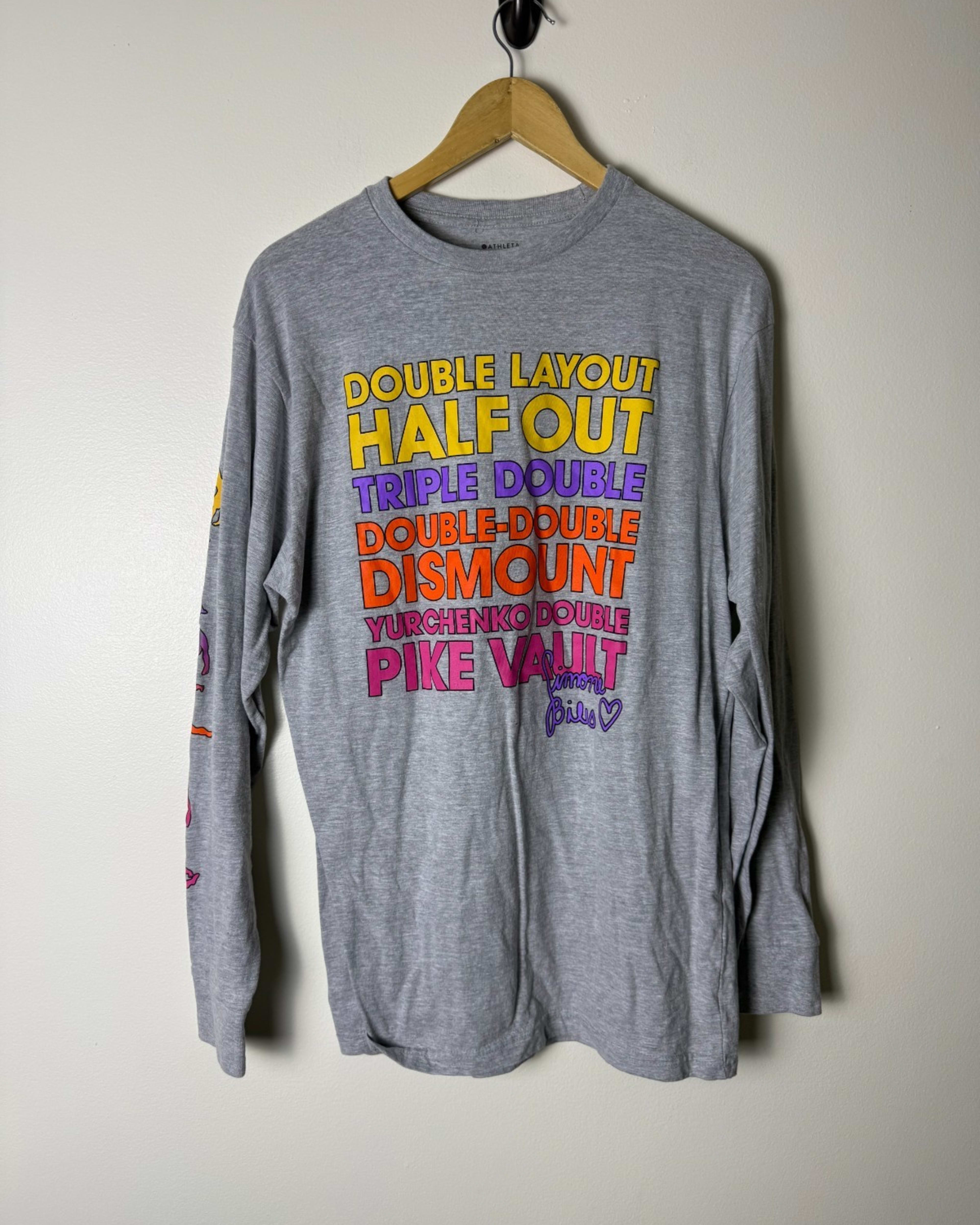 Athleta Gold Over America Tour Women’s M T-Shirt Gray Long Sleeve