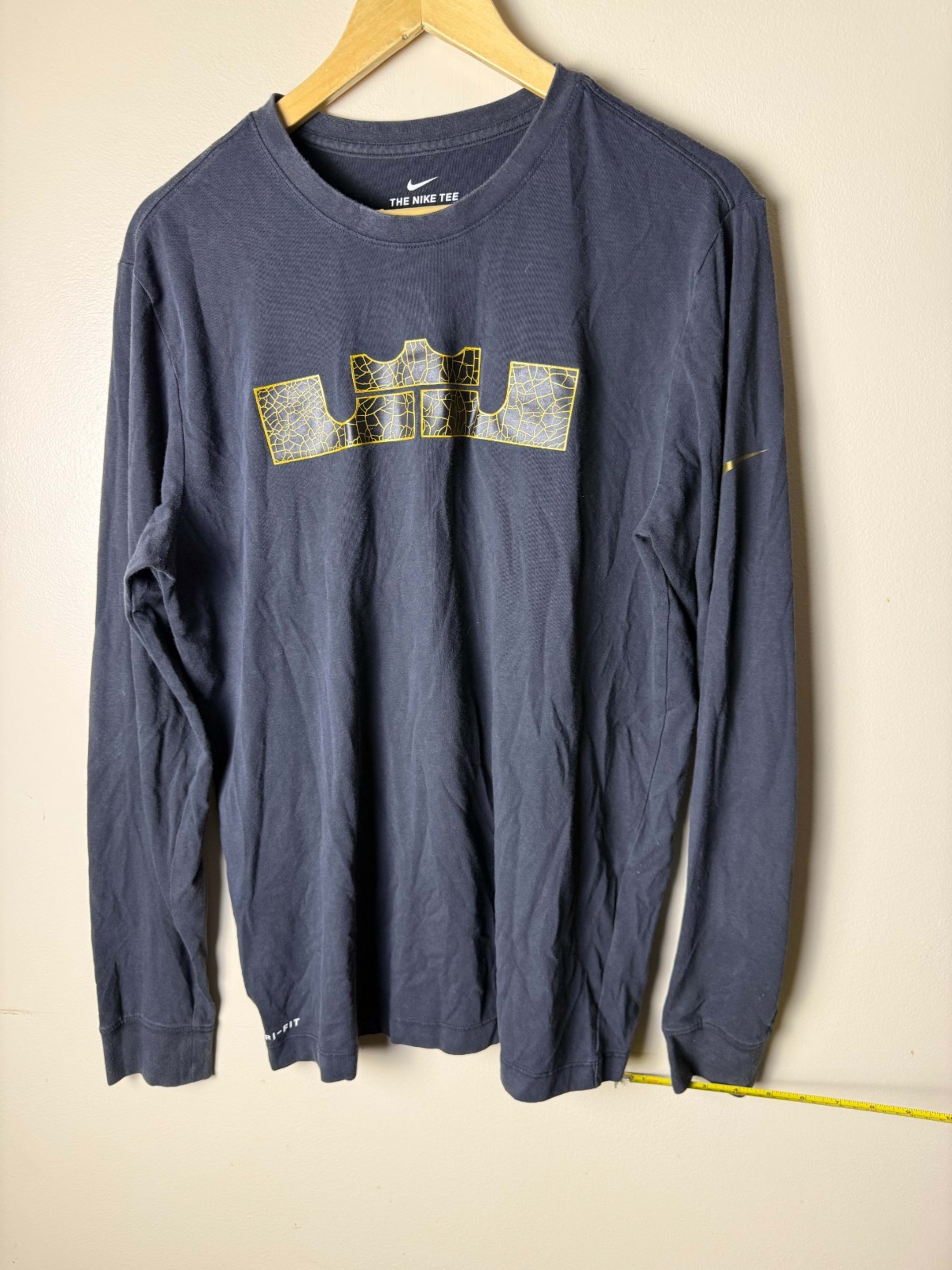Nike LeBron James T Shirt Mens L Black Dri-Fit Long Sleeve Casual
