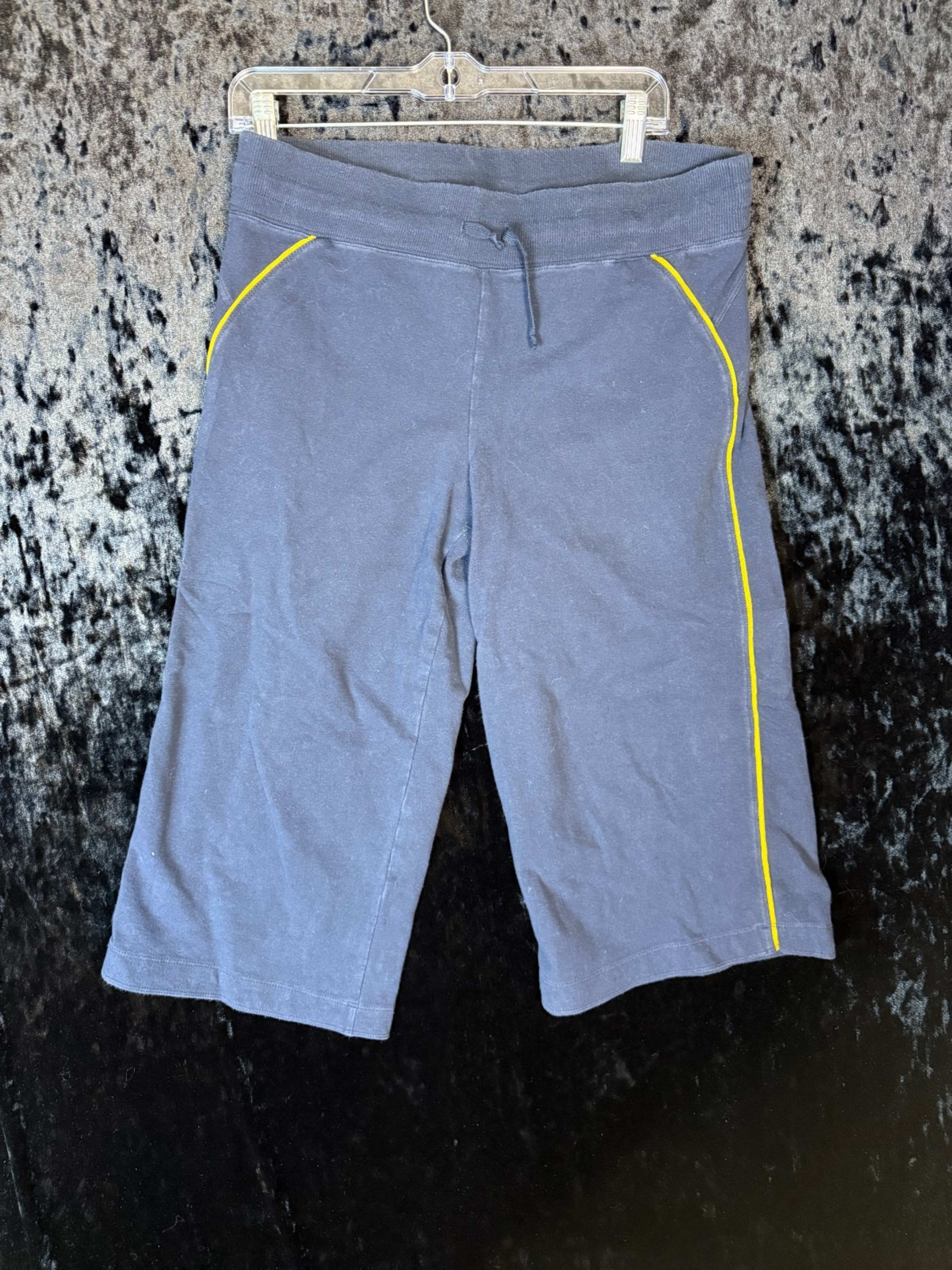Nike Knee-Length Shorts Youth L Blue Drawstring Embroidered Logo