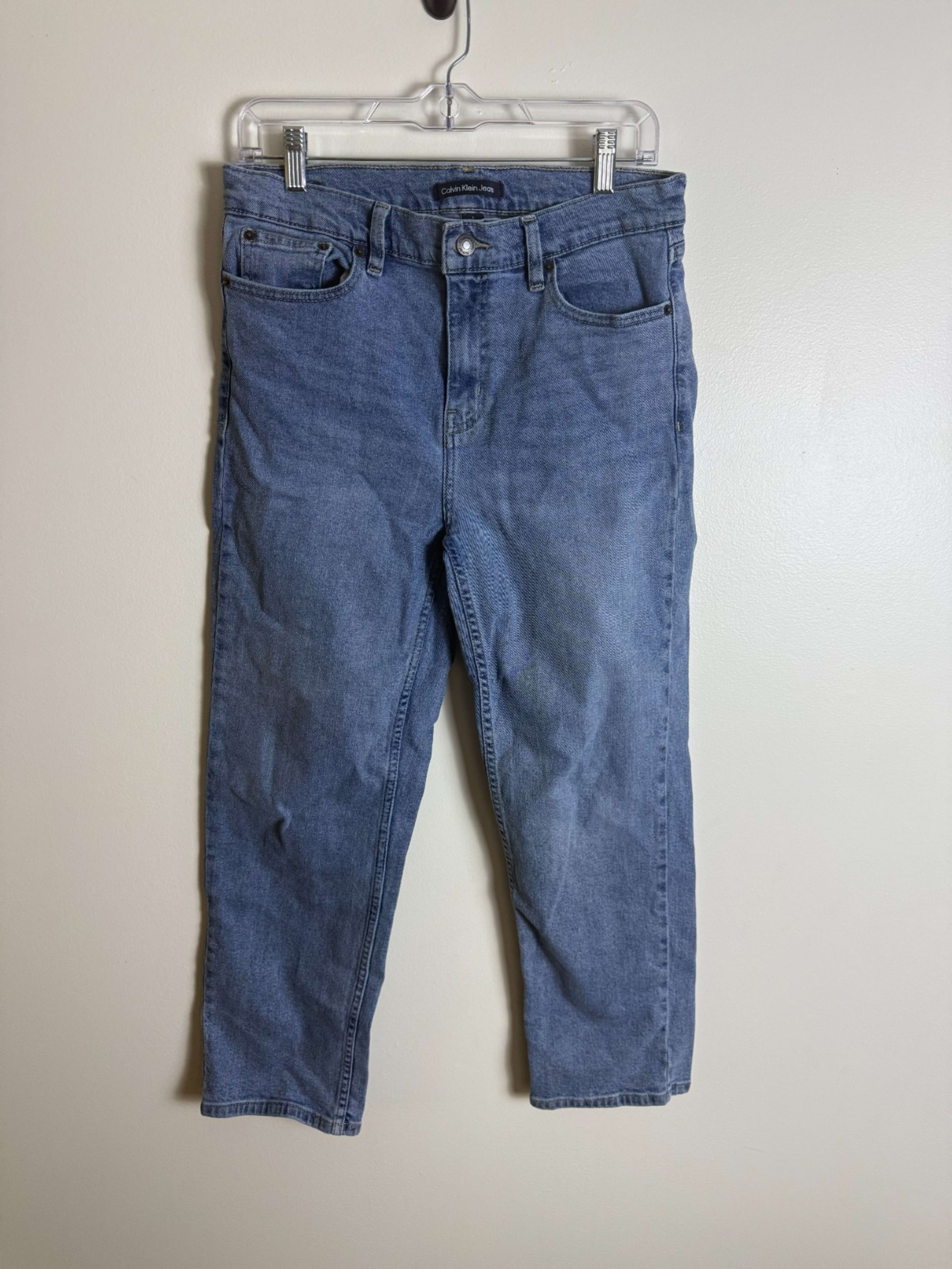Calvin Klein Medium Wash Straight Leg Womens 8 Casual Denim Cropped Blue Jeans