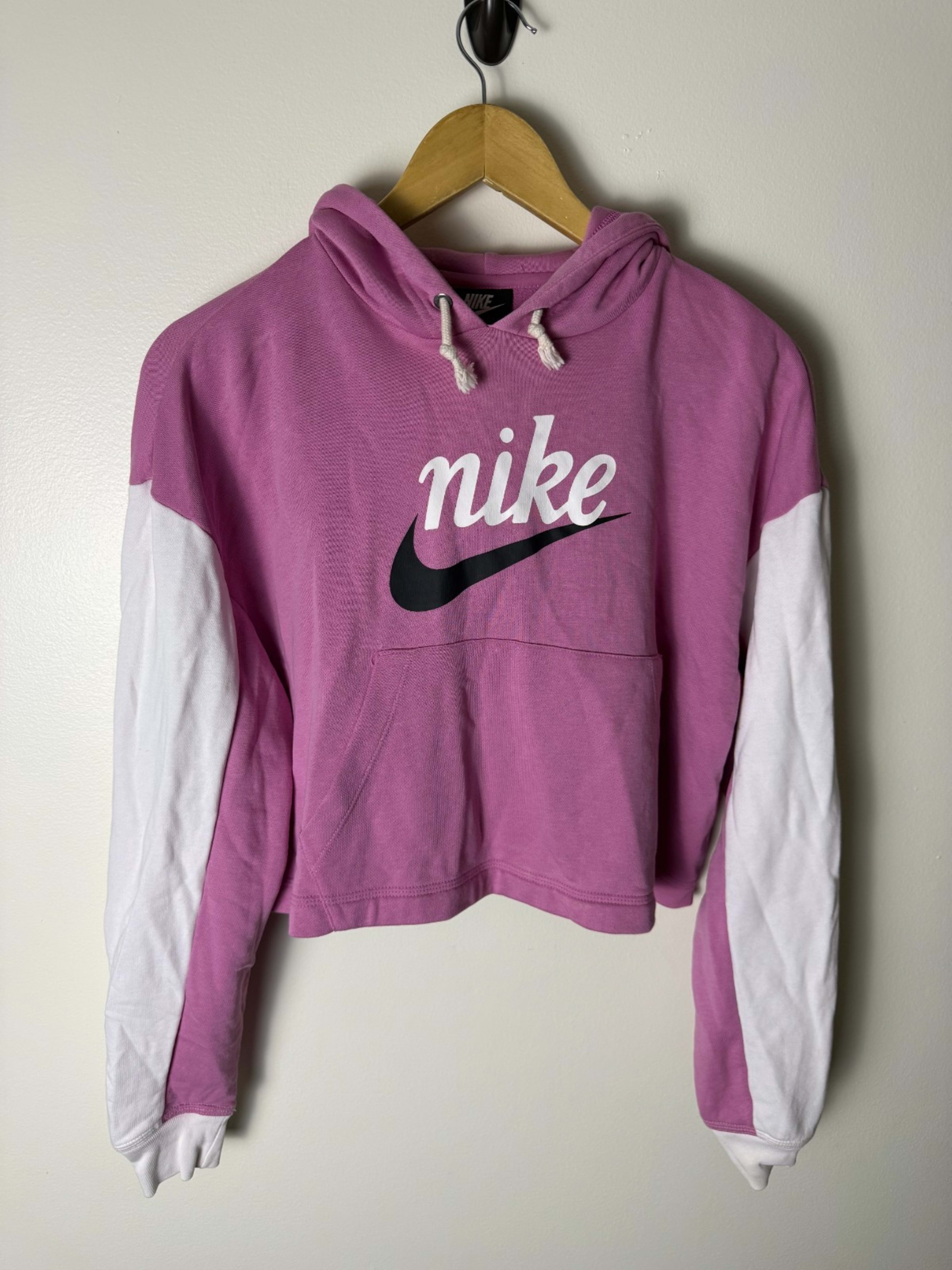 Nike Pink Colorblock Varsity Graphic Cropped Womens S Athletic Long Sleeve