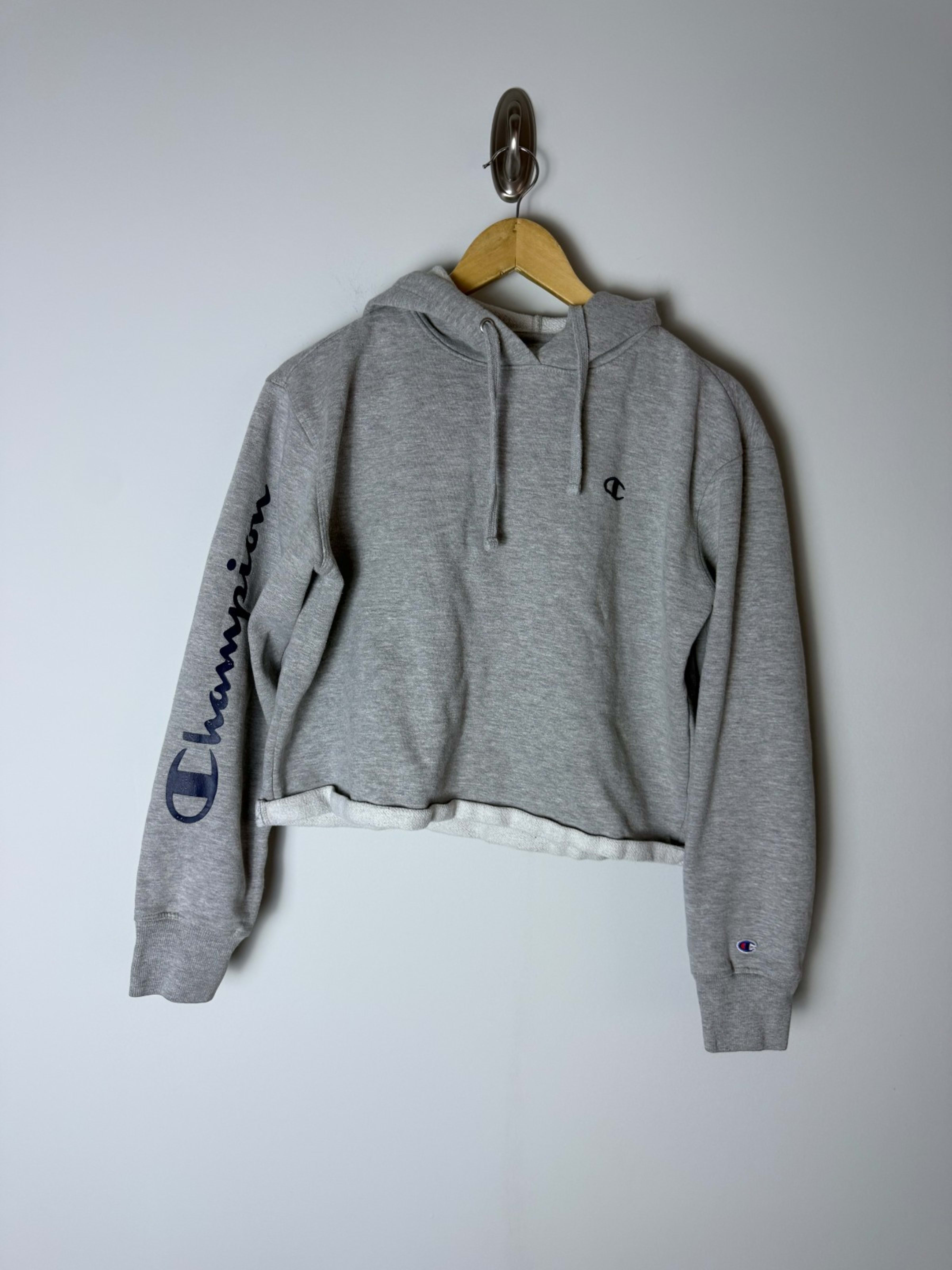 Champion Cropped Hoodie Sweatshirt Womens M Gray Sleeve Spellout Casual