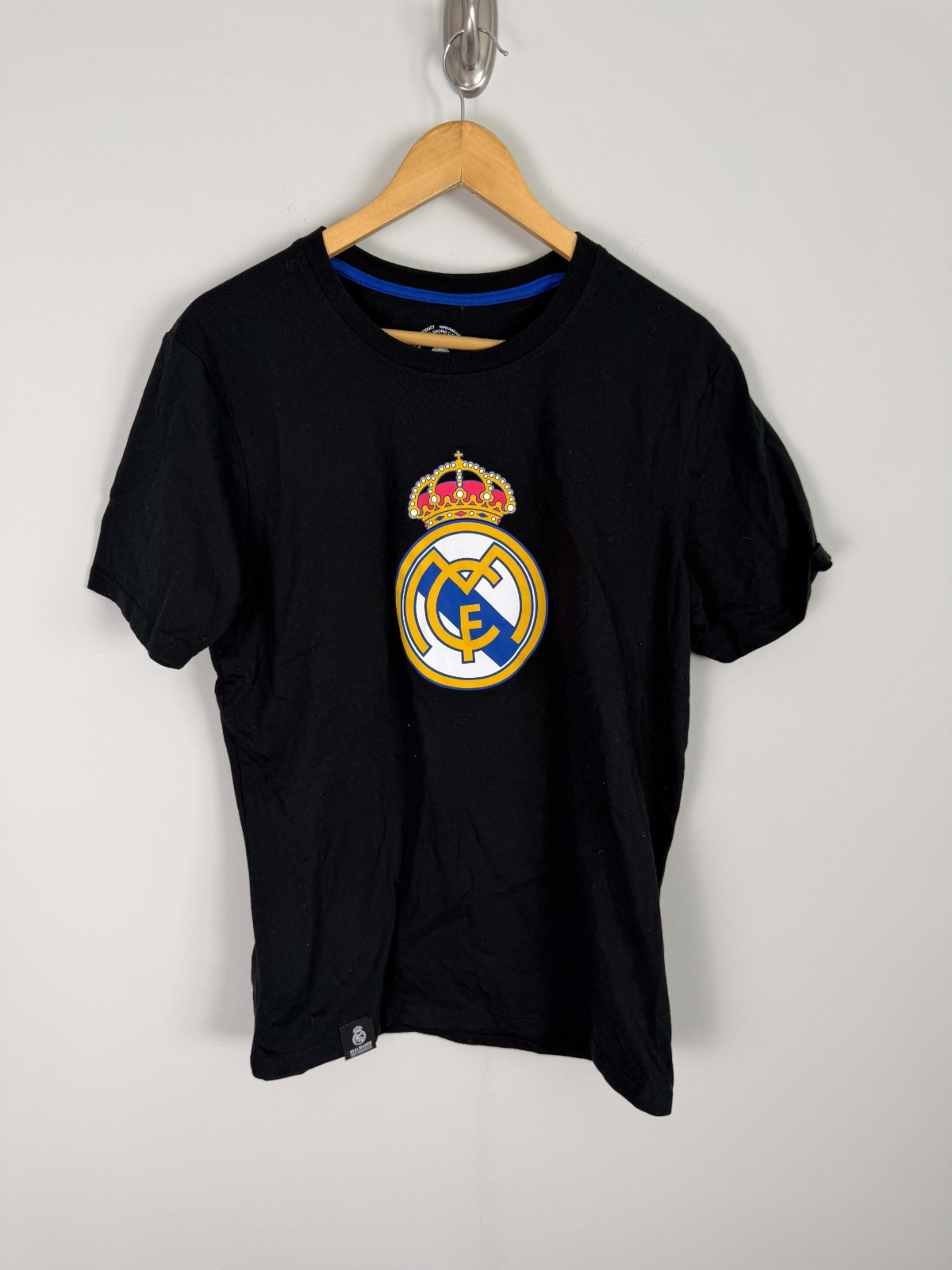 Real Madrid Club De Futbol Short Sleeve T-Shirt Men's L Black graphic Print