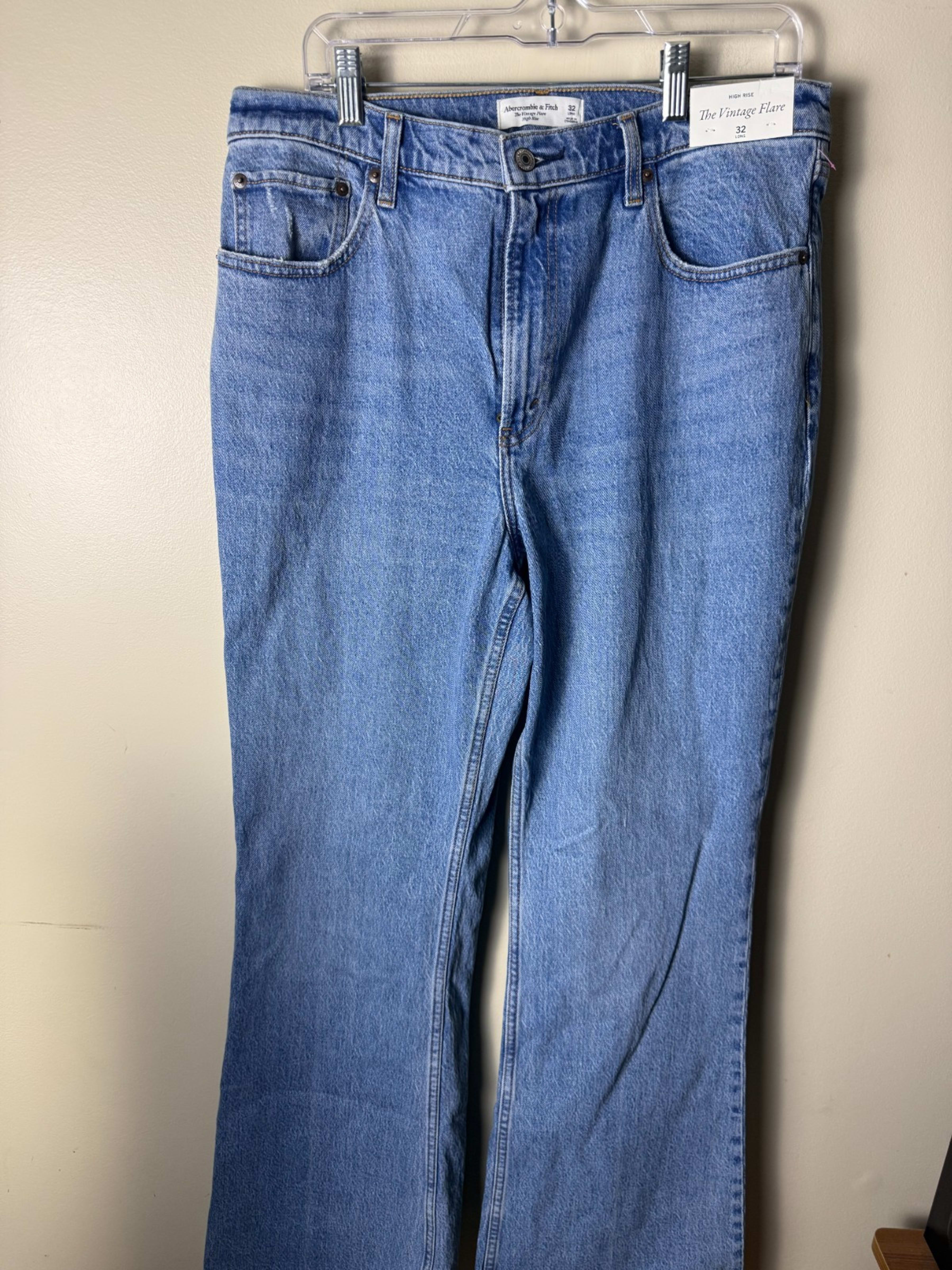 Abercrombie & Fitch Vintage Flare High Rise Jeans Women’s Size 32 Blue NWT