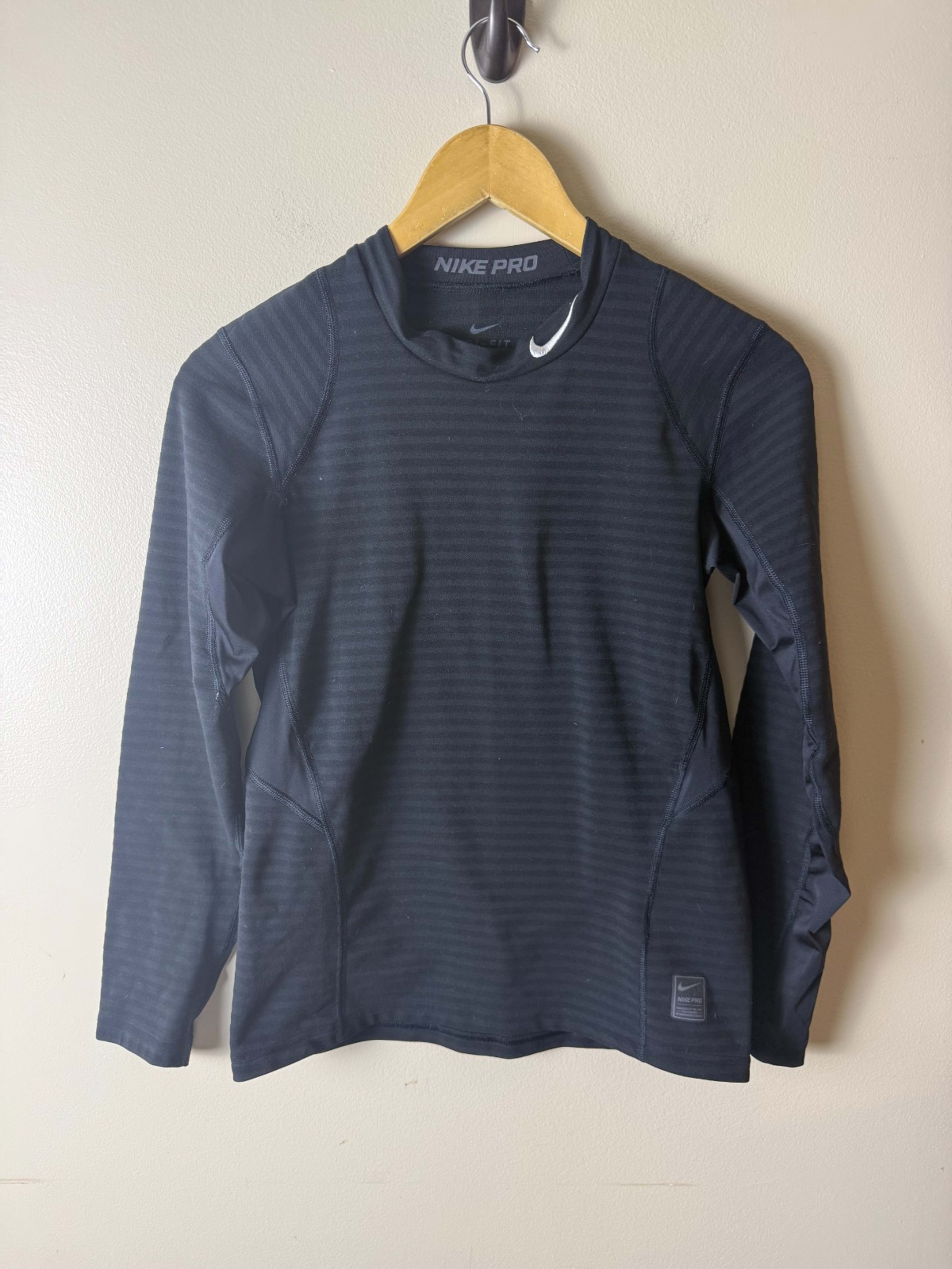 Nike Pro Dri-Fit Fitted Long Sleeve Shirt Youth XL Black Athletic