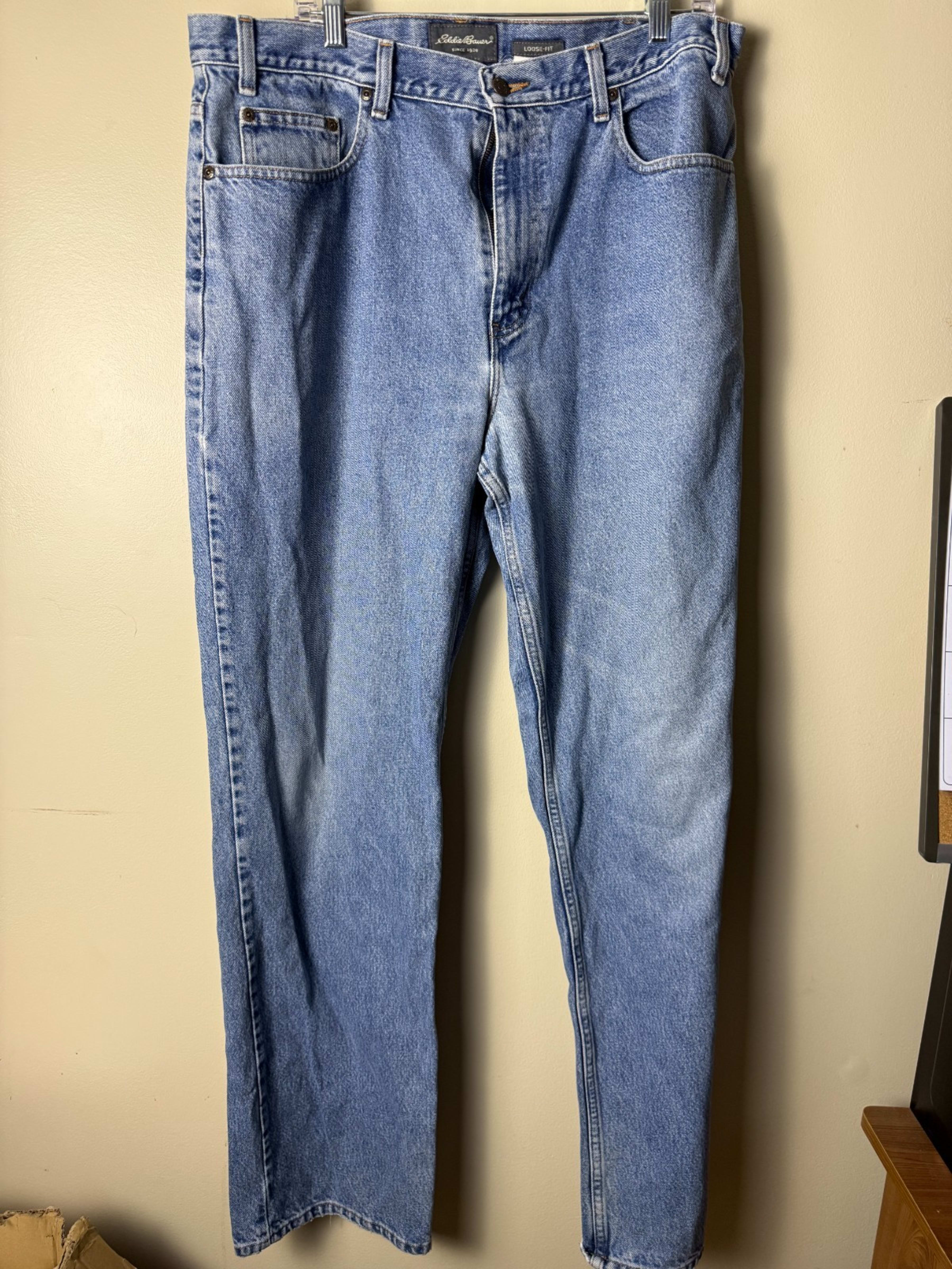 Vintage Eddie Bauer Medium Wash Jeans Mens 36x32 Denim Blue Straight Relaxed