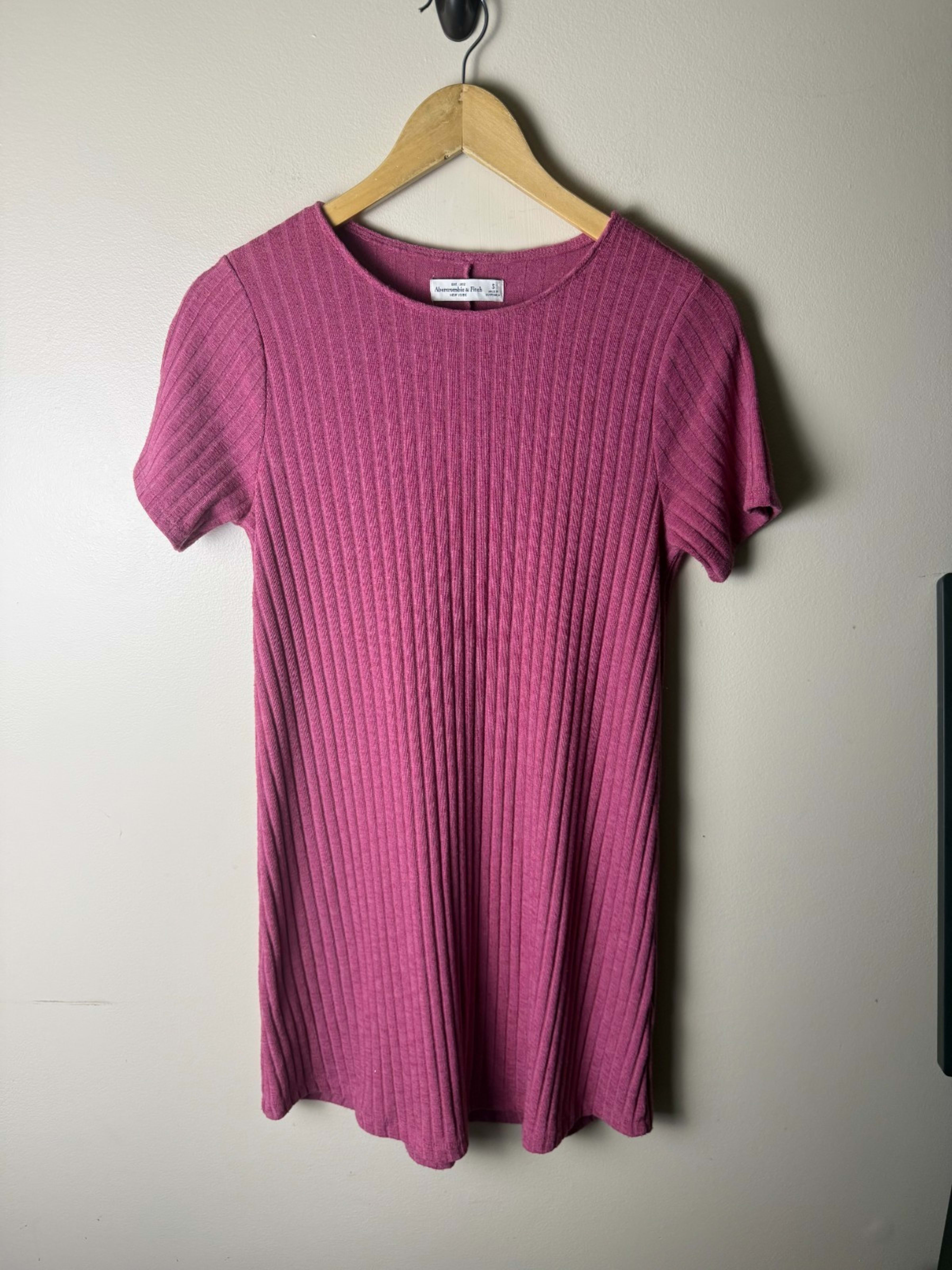 Abercrombie & Fitch Women's S Pink Ribbed Knit T-Shirt Dress
