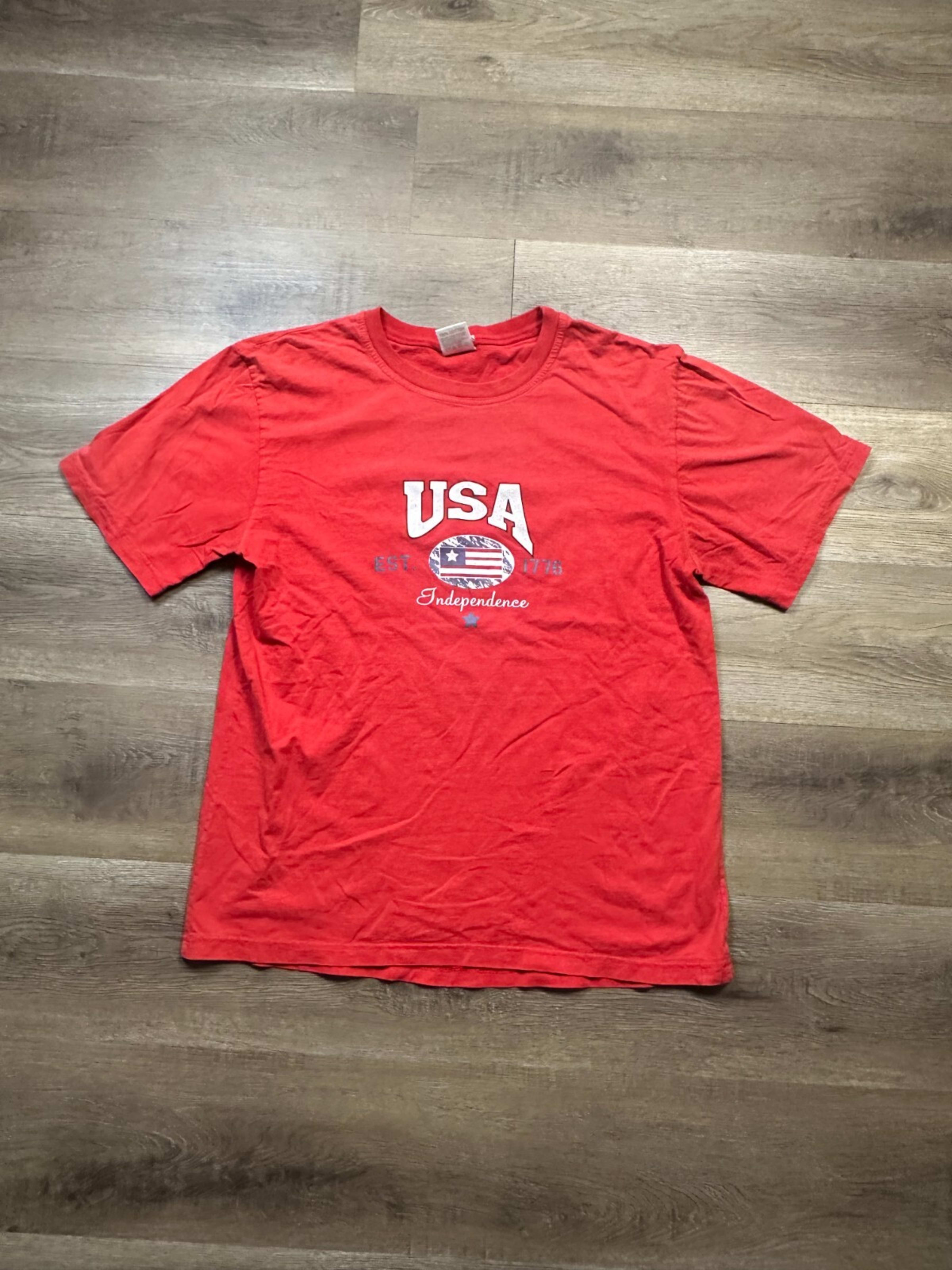Vintage Old Mill T-Shirt Men's XL Red Short Sleeve USA Graphic Print