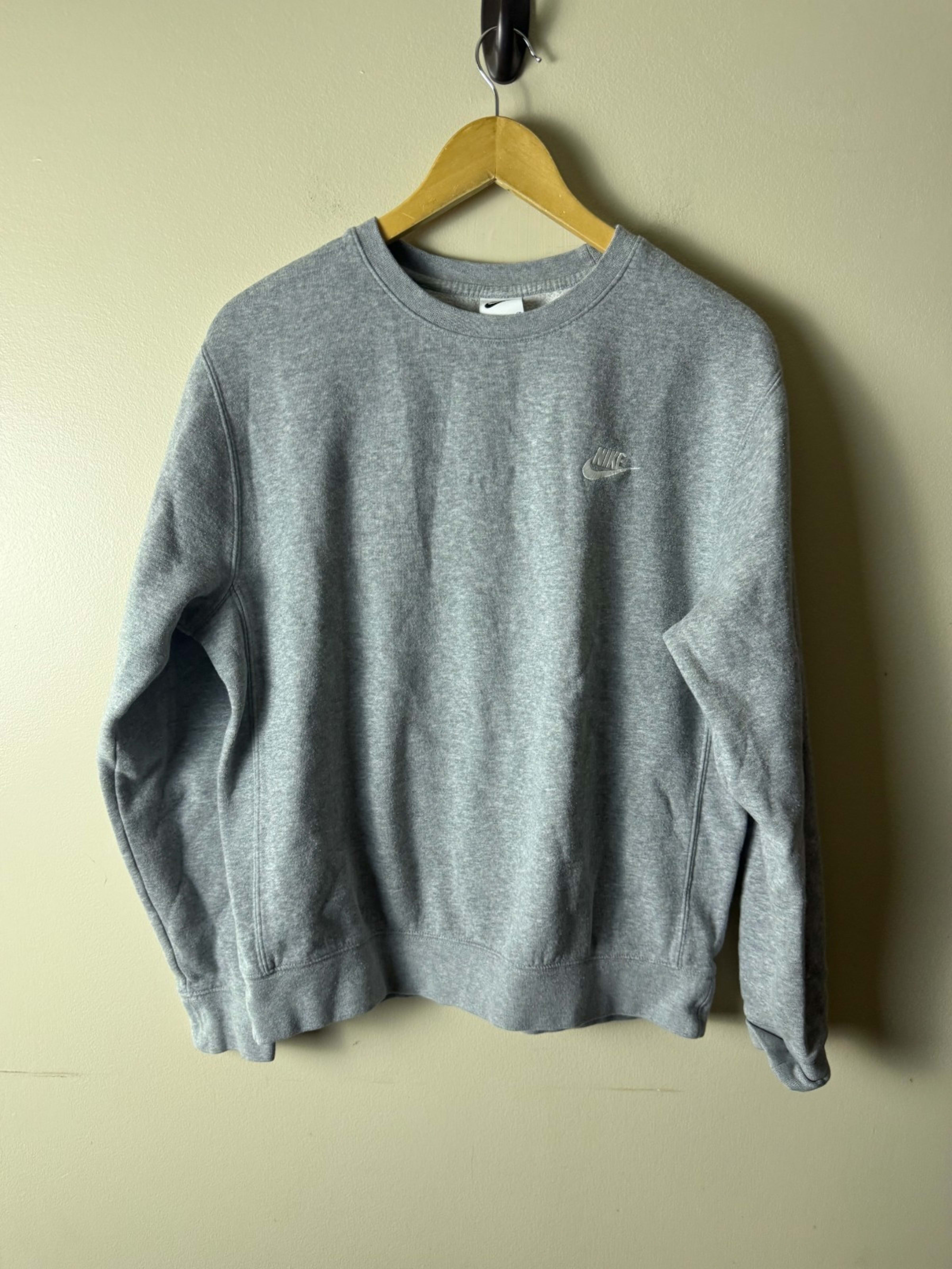 Nike Sweater Mens S Gray Pullover Long Sleeve Crew Neck Fleece Athletic