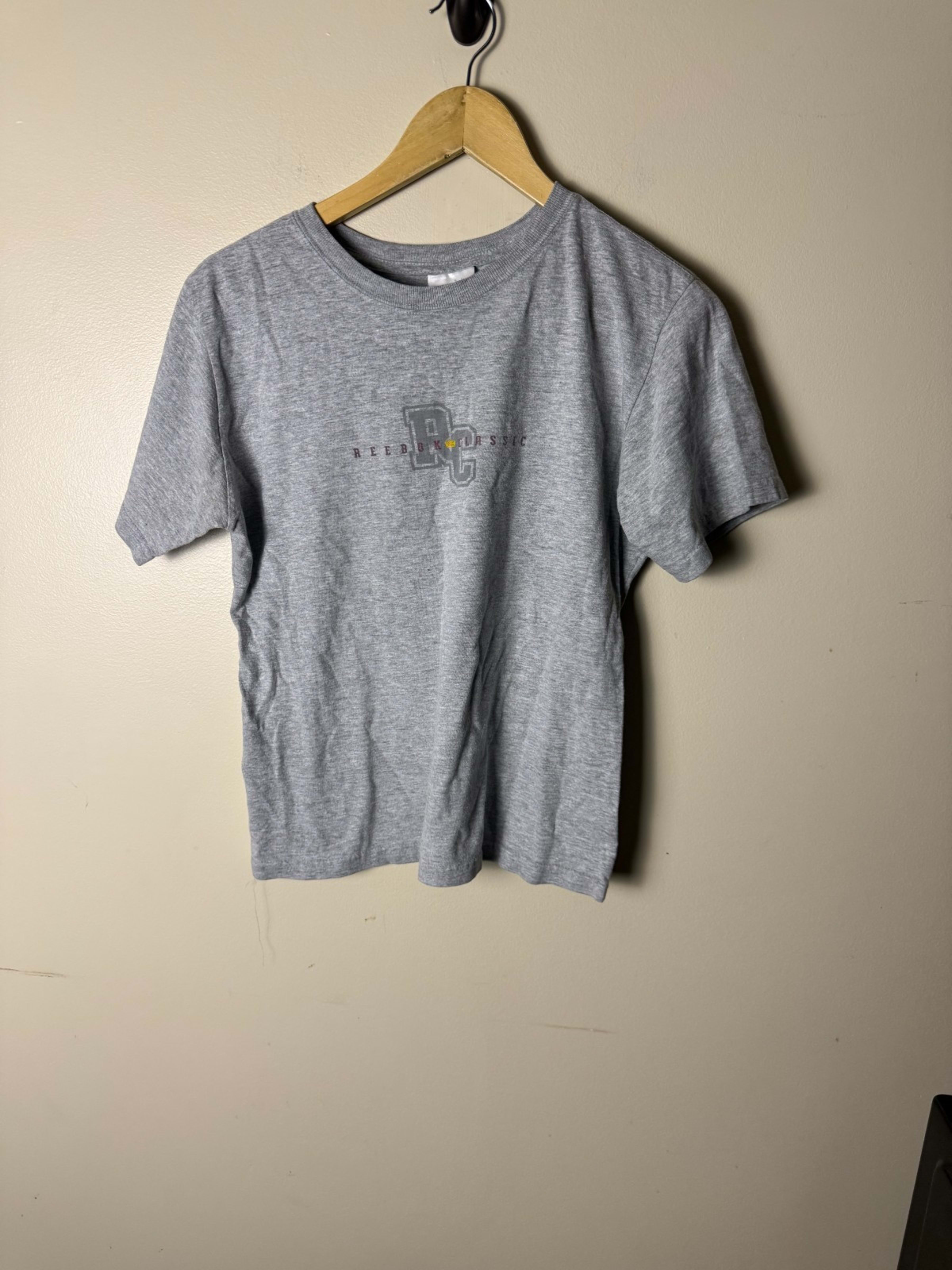 Vintage Reebok Retro Flag Logo Shirt Kids Youth L Gray