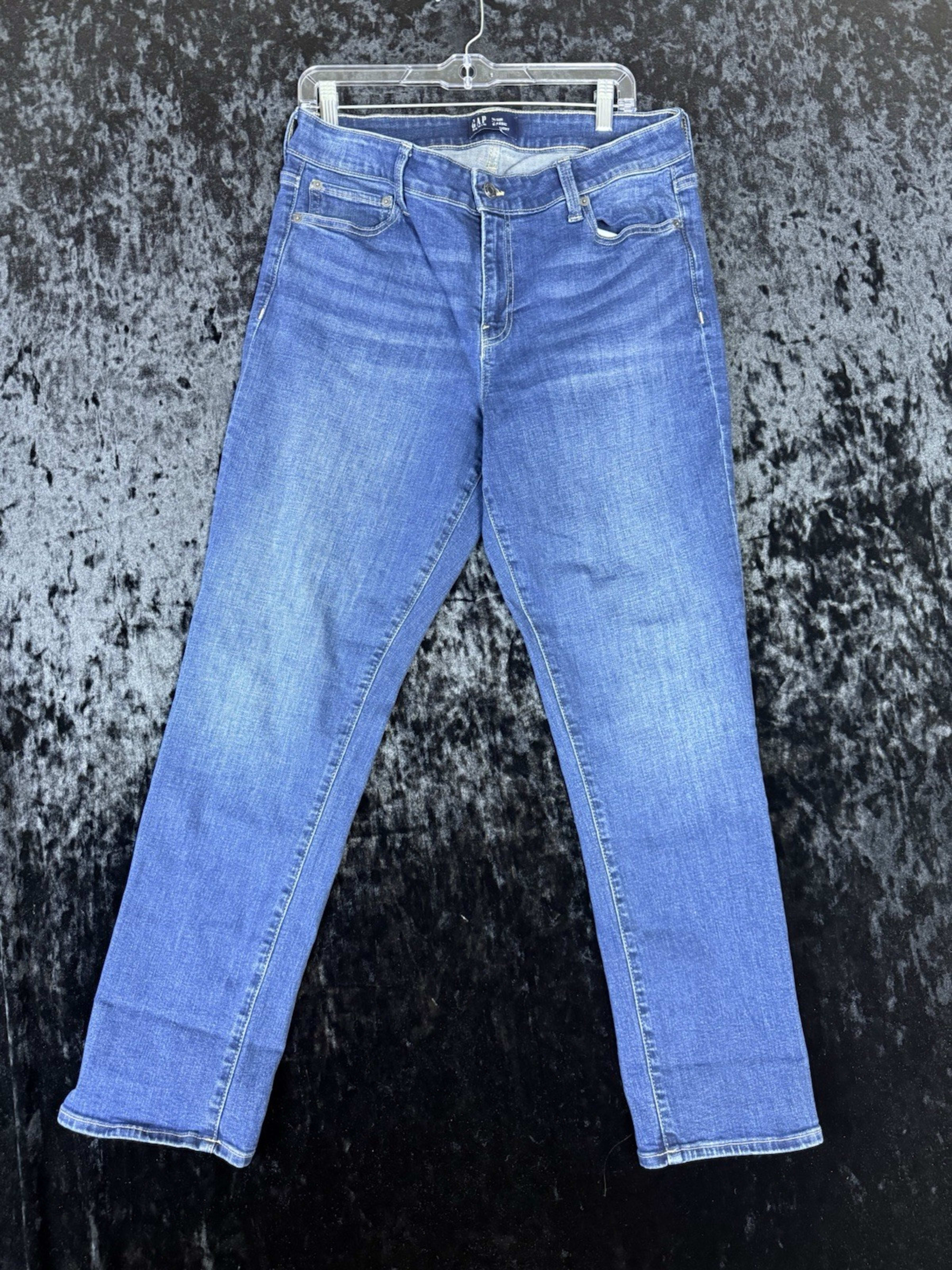 GAP Denim Jeans Women's 32 Regular Blue Medium Wash Straight Leg Classic Casual