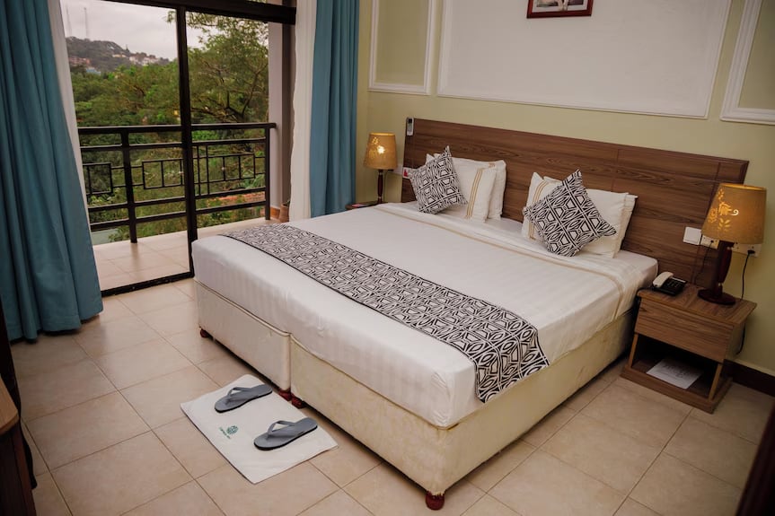 Green Side Hotel - 2