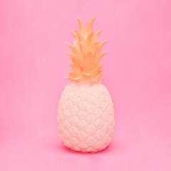 pink pineapple lamp