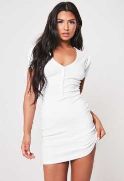 RIBBED SS V NECK BUTTON UP MINI DRESS | Missguided