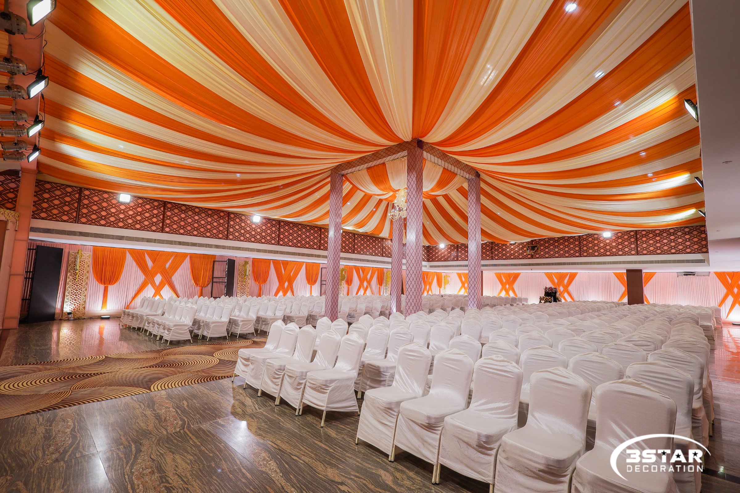 Hall decor — A8