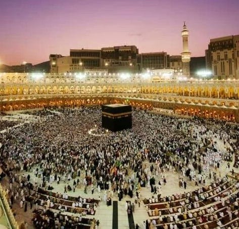 21 November Umrah Deluxe Package Saudia