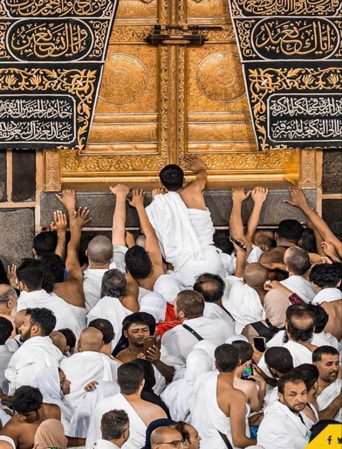17 DAYS DELUXE UMRAH PACKAGE