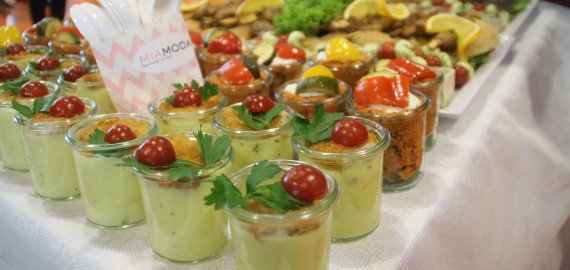 Fingerfood am MIAMODA Stand