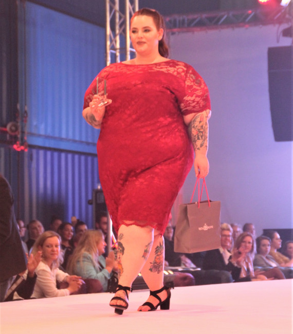 Tess Holliday mit Support Award