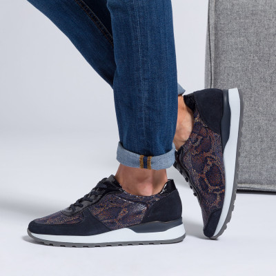 Lashoe Wundercurves