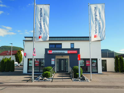 Außenansicht Fahnen