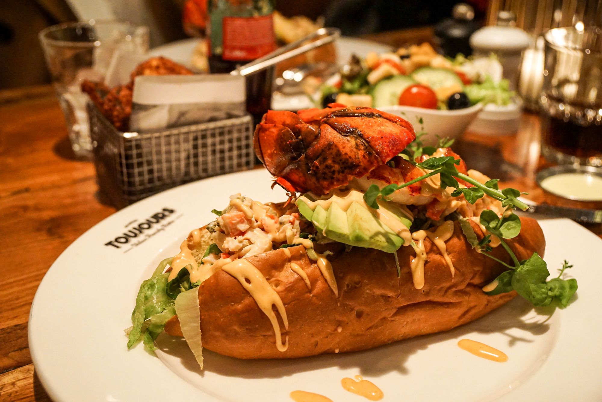 荷蘭 Haarlem｜龍蝦堡與古城裡的期間限定遊樂園