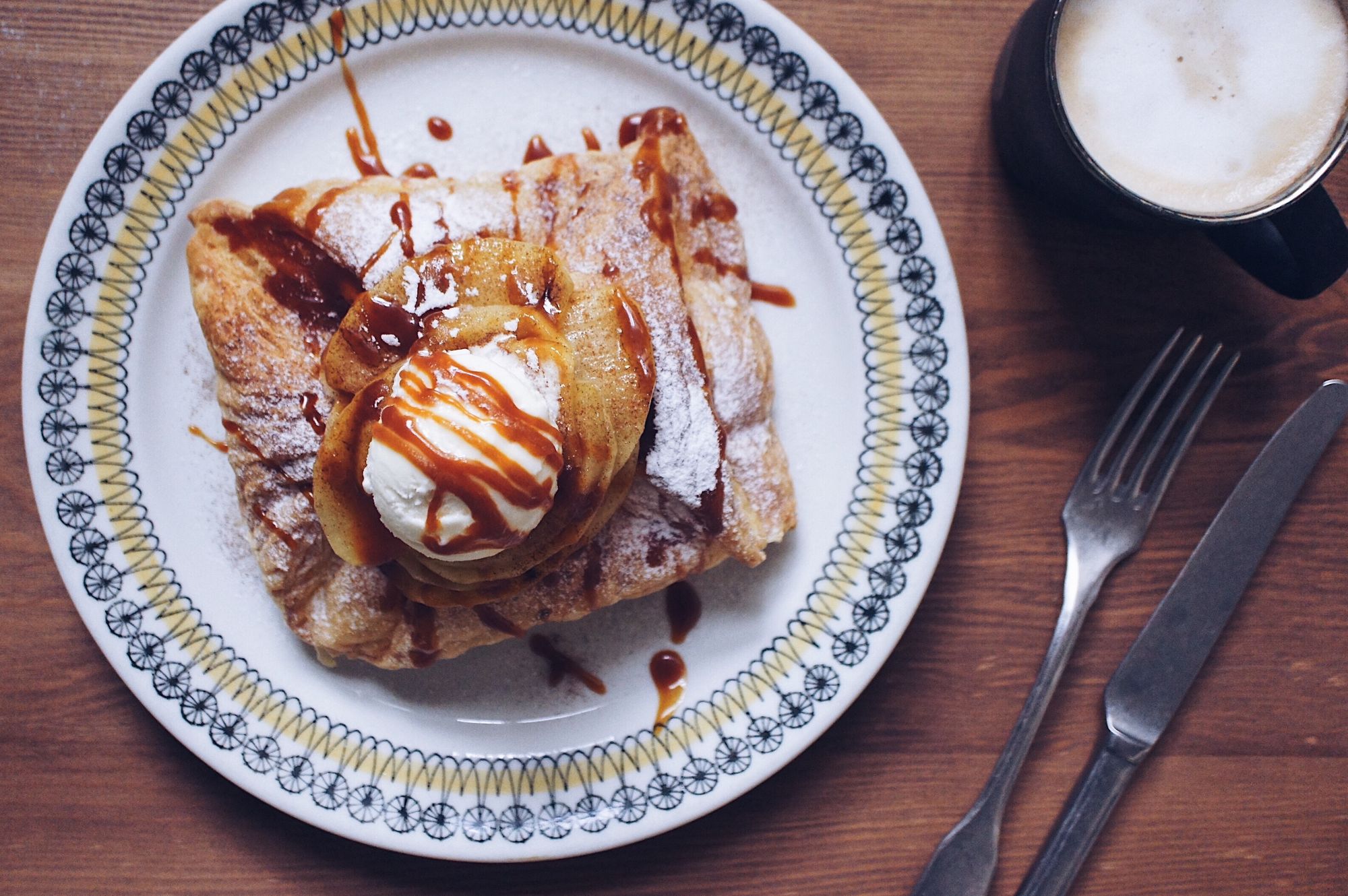 塩焦糖冰淇淋蘋果派