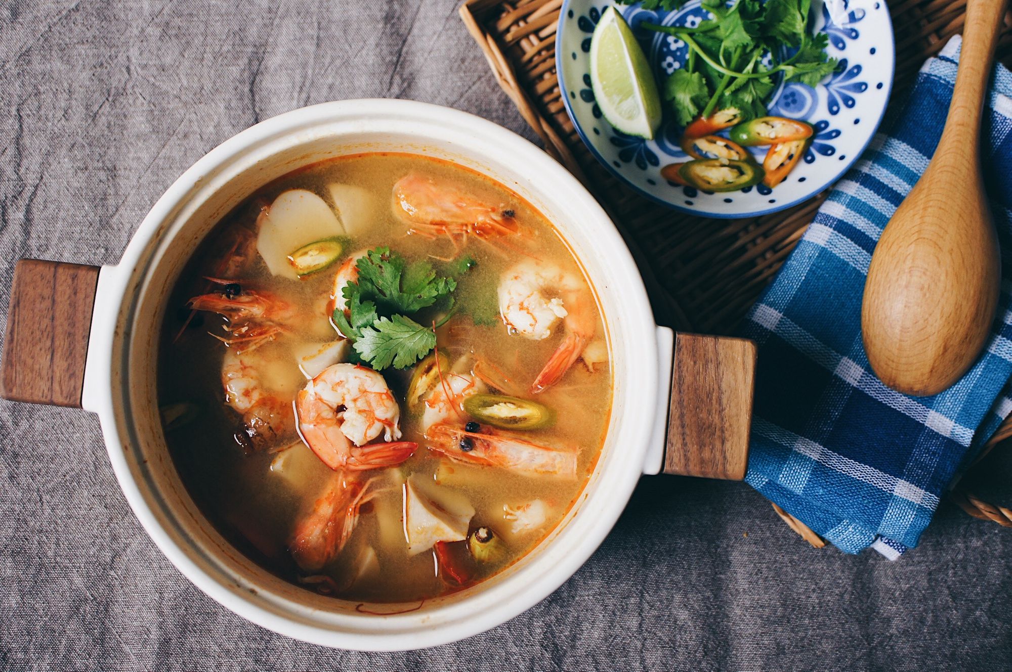 泰式酸辣蝦湯