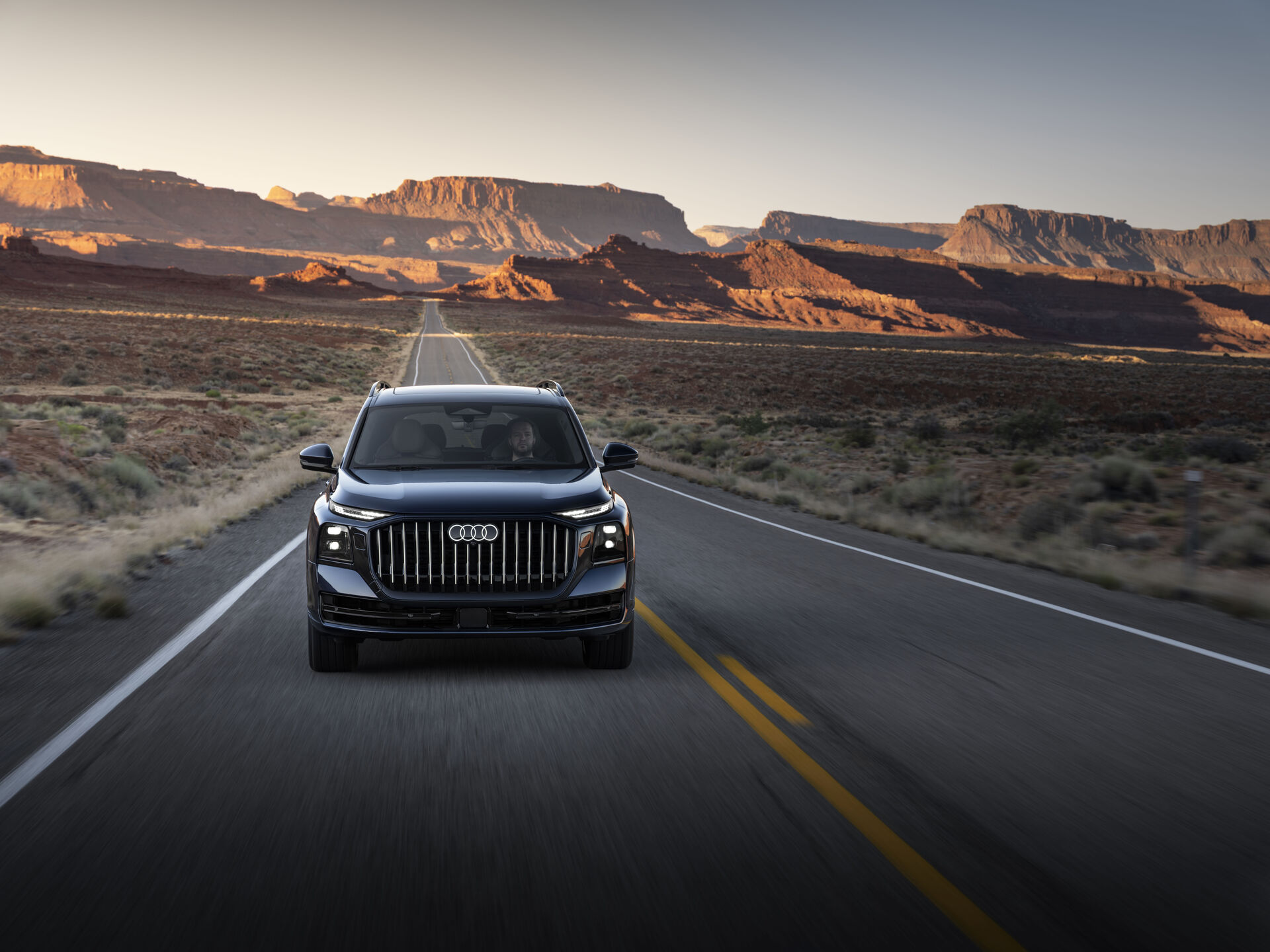 Audi Q9 exterior front view