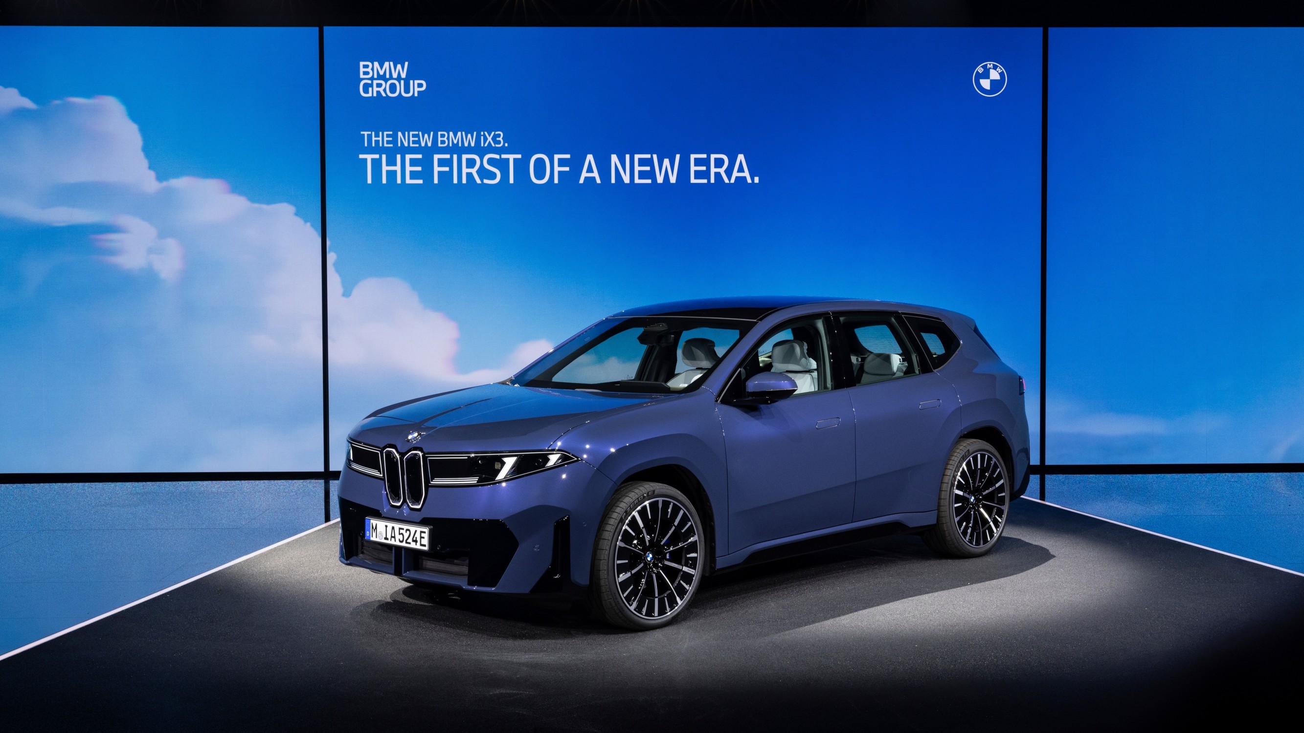 BMW iX3 Panoramic iDrive